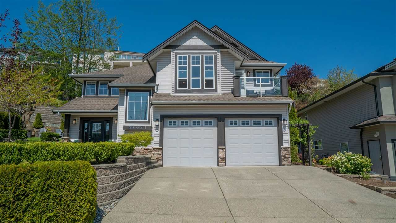 Main Photo: 36021 SPYGLASS Court in Abbotsford: Abbotsford East House for sale : MLS®# R2262604