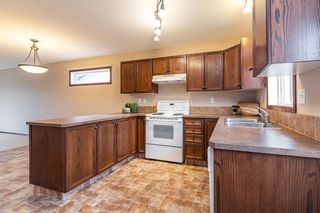 Photo 4: 38 Keen Crescent: Red Deer Semi Detached (Half Duplex) for sale : MLS®# A2051897