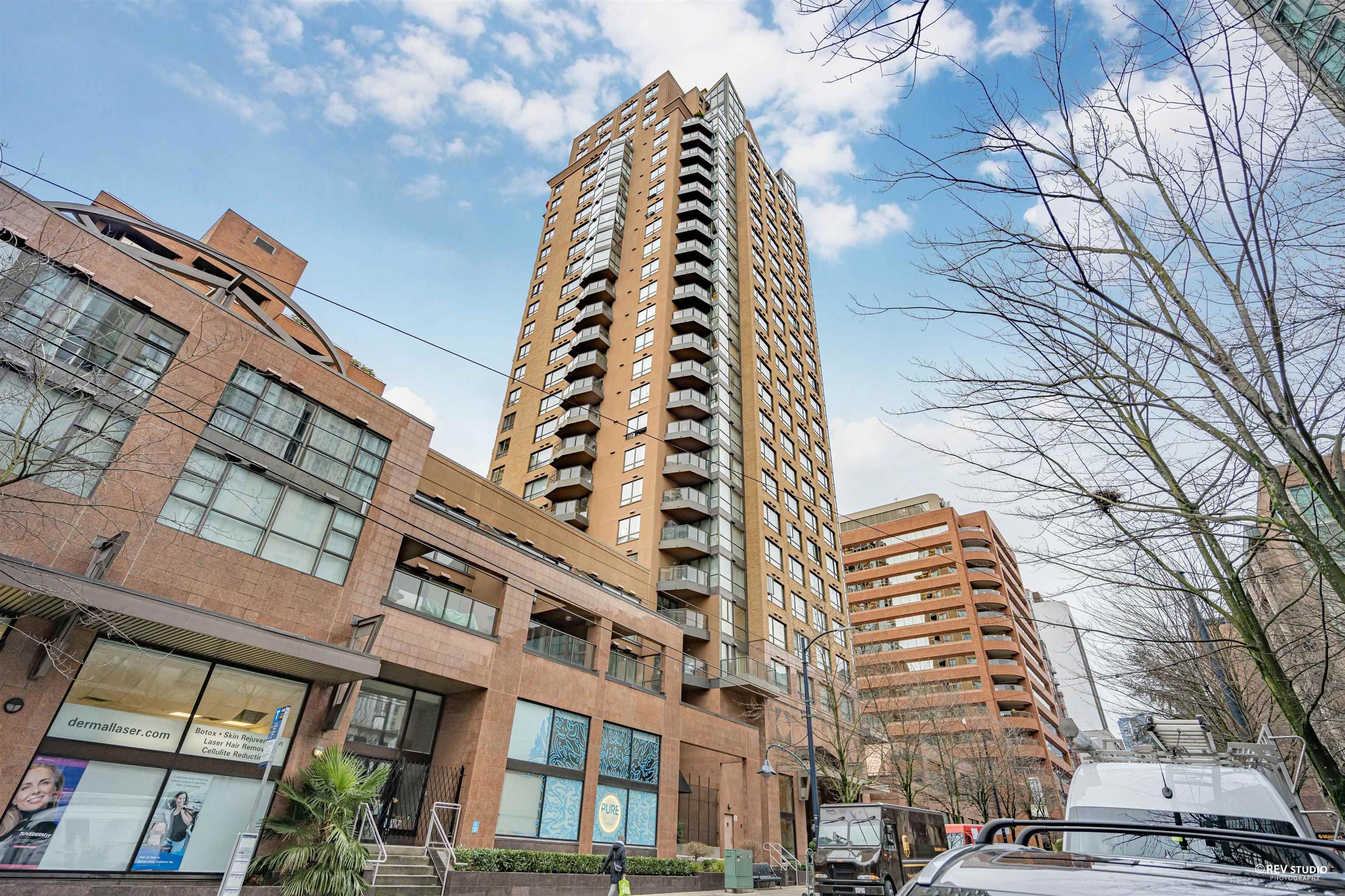 Main Photo: 708 1189 HOWE Street in Vancouver: Downtown VW Condo for sale (Vancouver West)  : MLS®# R2650949