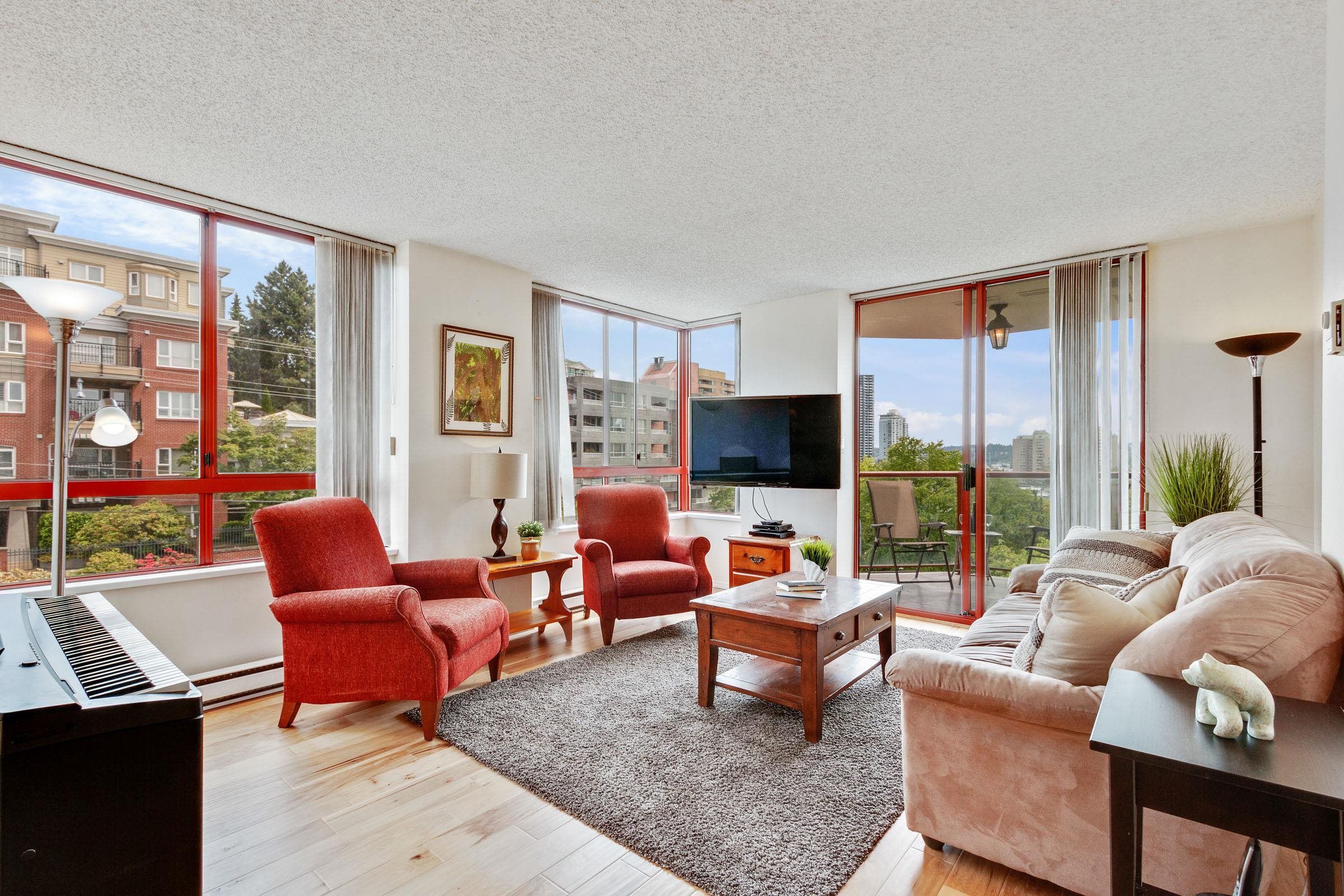 Main Photo: 703 220 ELEVENTH Street in New Westminster: Uptown NW Condo for sale in "Queen's Cove" : MLS®# R2696821