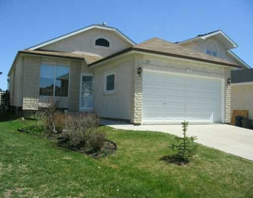 Main Photo: 39 INVERMERE Street in WINNIPEG: Fort Garry / Whyte Ridge / St Norbert Single Family Detached for sale (South Winnipeg)  : MLS®# 2706945