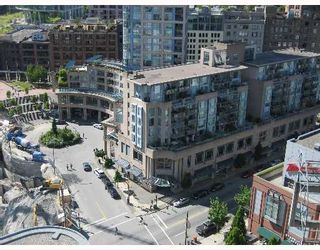 Photo 2: 2305 58 KEEFER Place in Vancouver: Downtown VW Condo for sale in "FIRENZE TOWER I" (Vancouver West)  : MLS®# V651456