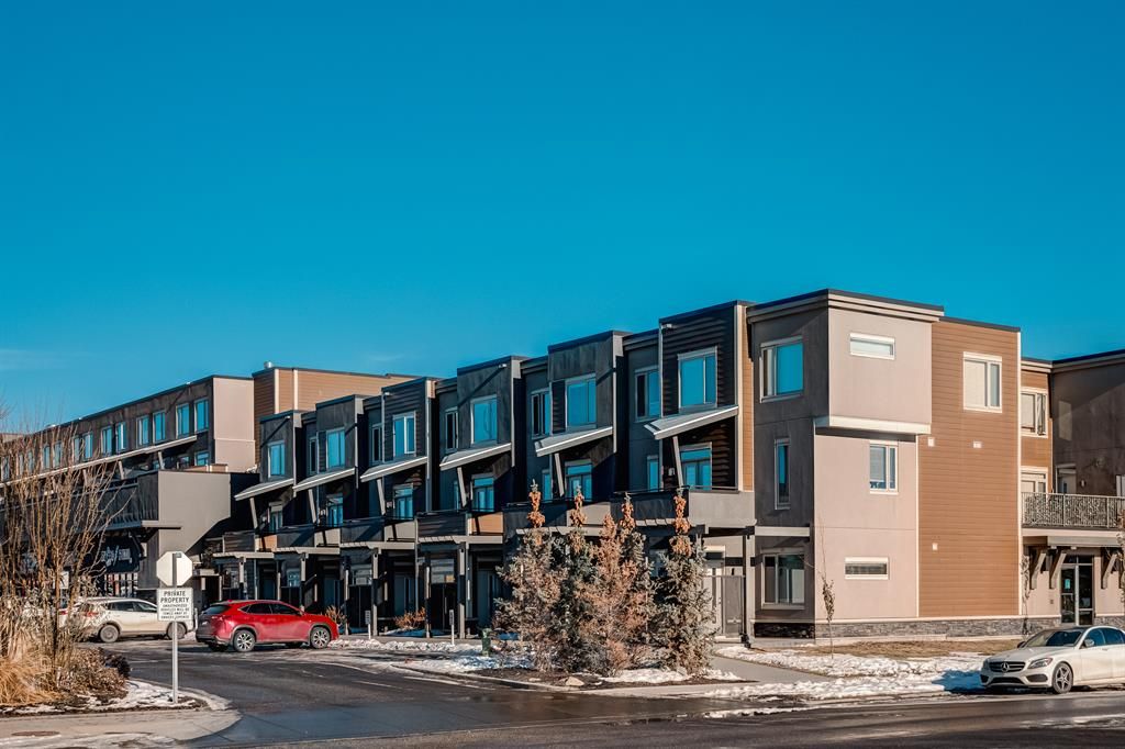 Main Photo: 203 10 Westpark Link SW in Calgary: West Springs Apartment for sale : MLS®# A2012831