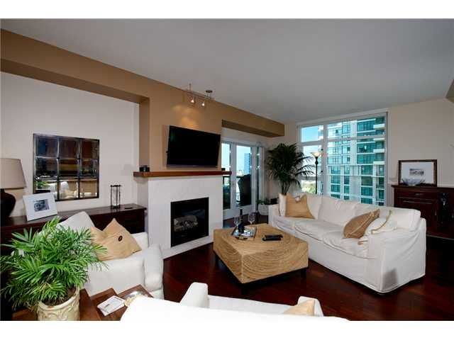 Photo 4: Photos: DOWNTOWN Condo for sale : 3 bedrooms : 1199 Pacific Highway #801 in San Diego