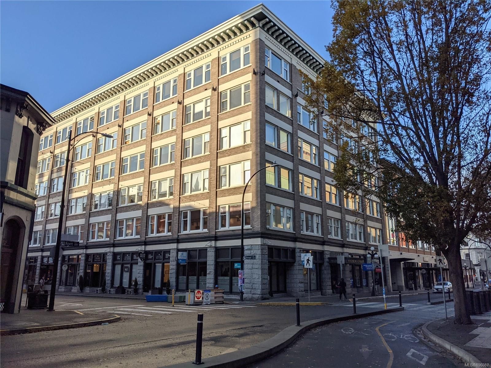 Main Photo: 222 645 Fort St in Victoria: Vi Downtown Office for lease : MLS®# 896087