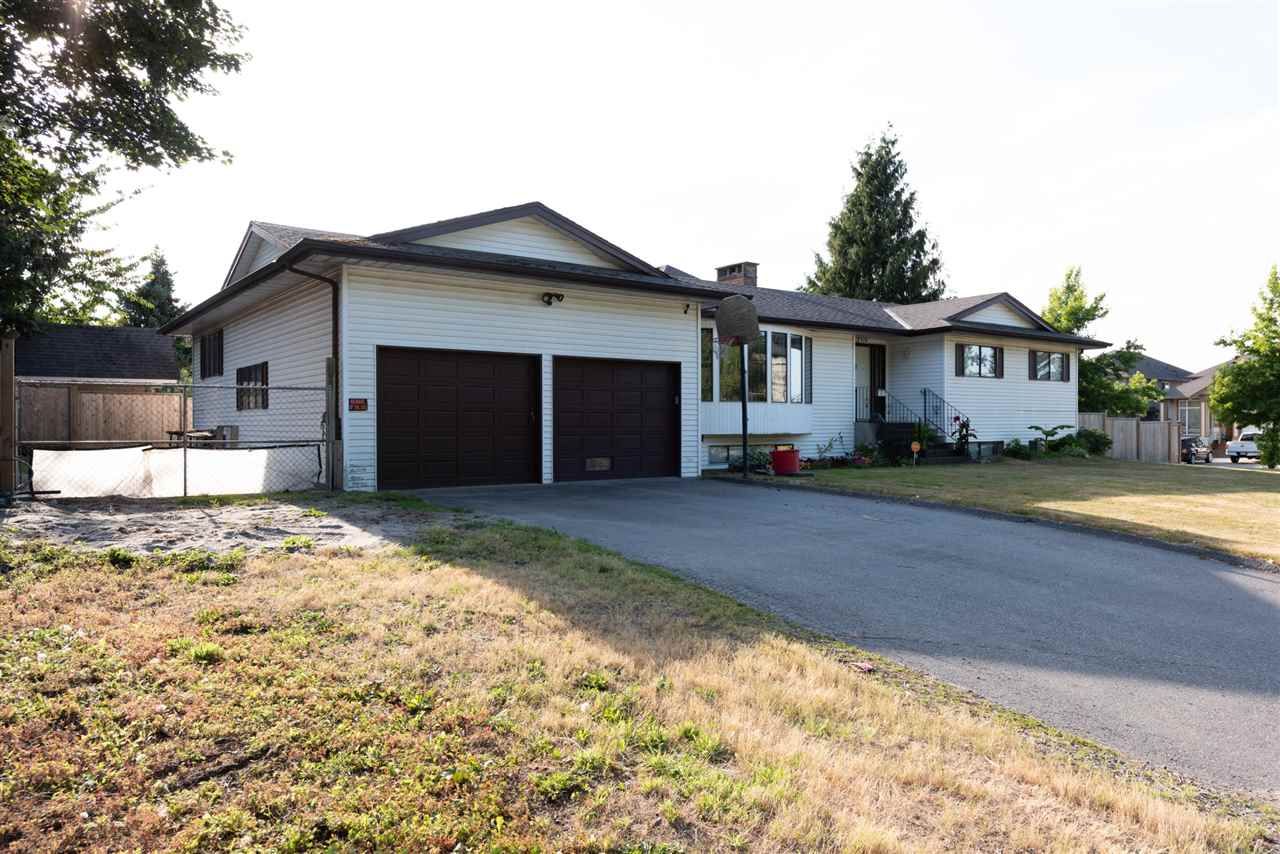 Main Photo: 2919 LEFEUVRE Road in Abbotsford: Aberdeen House for sale : MLS®# R2390731