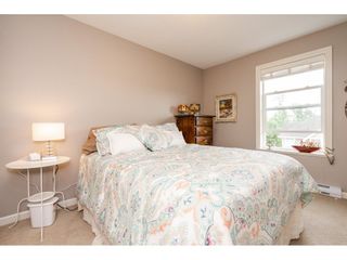 Photo 12: 20910 72 Avenue in Langley: Willoughby Heights Condo for sale in "Milner Heights" : MLS®# R2296284