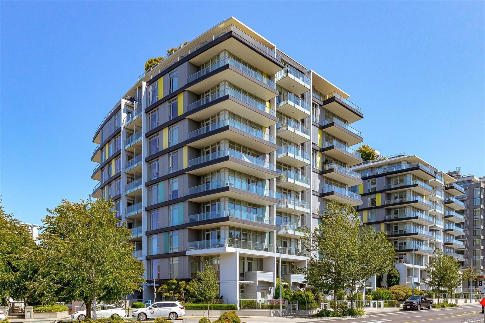 Main Photo: 407 379 Tyee Rd in Victoria: VW Victoria West Condo for sale (Victoria West)  : MLS®# 935740