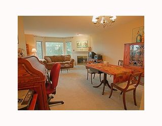 Photo 3: 308 3183 ESMOND Avenue in Burnaby: Central BN Condo for sale in "THE WINCHELSEA" (Burnaby North)  : MLS®# V688494