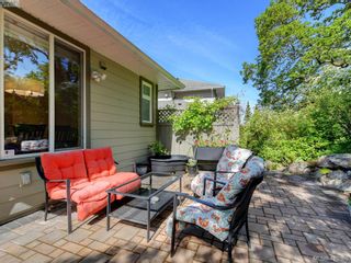 Photo 12: 848 Rainbow Cres in VICTORIA: SE High Quadra Row/Townhouse for sale (Saanich East)  : MLS®# 813418