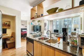 Photo 7: 706 1010 RICHARDS Street in Vancouver: Yaletown Condo for sale in "GALLERY" (Vancouver West)  : MLS®# R2652779