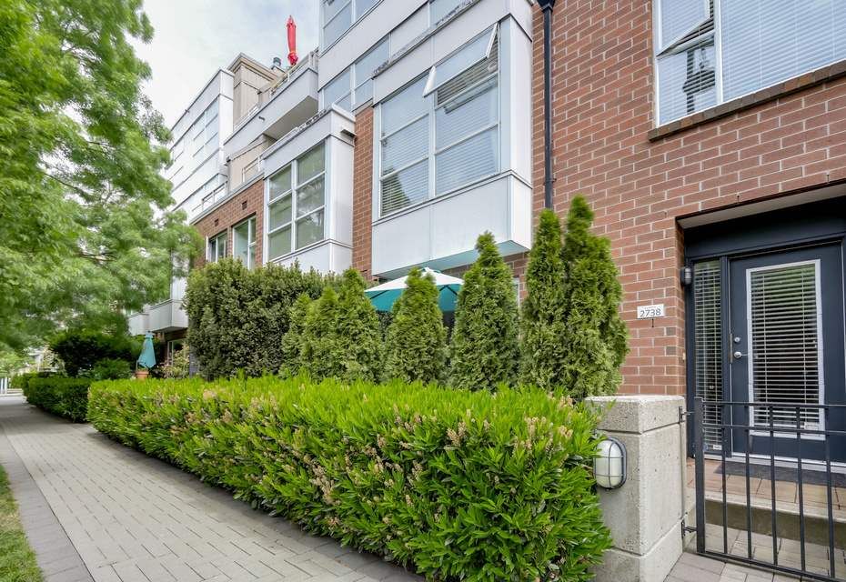 Main Photo: 2738 CRANBERRY Drive in Vancouver: Kitsilano Townhouse for sale in "ZYDECO" (Vancouver West)  : MLS®# R2073956