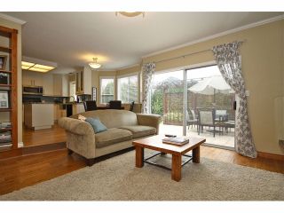 Photo 3: 6524 CLAYTONHILL Grove in Surrey: Cloverdale BC House for sale in "CLAYTON HILLS" (Cloverdale)  : MLS®# F1309321