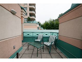Photo 10: 356 TAYLOR WY in West Vancouver: Park Royal Condo for sale : MLS®# V1073240