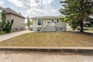 Photo 1: 1242 Henleaze Avenue in Moose Jaw: Central MJ Residential for sale : MLS®# SK934074
