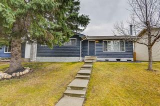 Photo 1: 635 Sierra Crescent SW in Calgary: Southwood Detached for sale