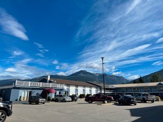 Photo 4: 1495 6TH Avenue in Valemount: Valemount - Town Business with Property for sale (Robson Valley)  : MLS®# C8043358
