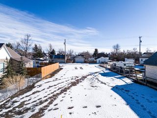 Photo 3: 325 50A Avenue: Claresholm Residential Land for sale : MLS®# A2111258