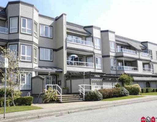 Main Photo: 208 1840 E SOUTHMERE Crescent in Surrey: Sunnyside Park Surrey Condo for sale in "SOUTHMERE MEWS WEST" (South Surrey White Rock)  : MLS®# F2917717