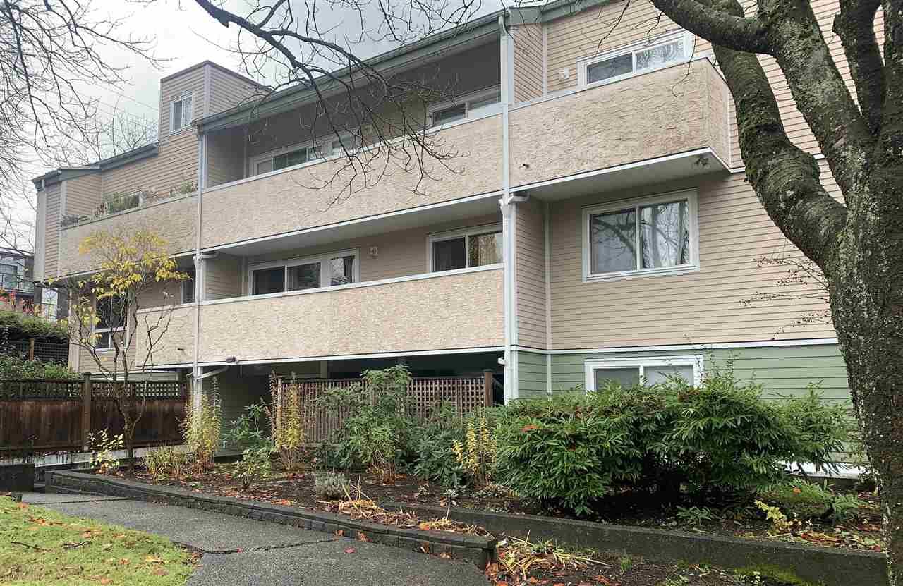 Main Photo: 104 1006 CORNWALL Street in New Westminster: Uptown NW Condo for sale in "KENWOOD COURT" : MLS®# R2519237