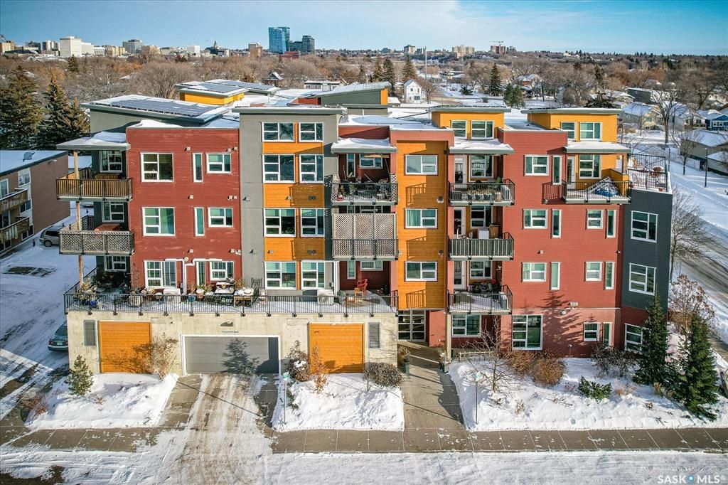 Main Photo: 201 530 J Avenue South in Saskatoon: Riversdale Residential for sale : MLS®# SK916670