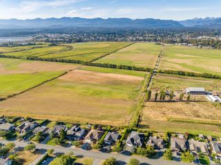 Photo 52: 1305 Williams Rd in Courtenay: CV Courtenay East House for sale (Comox Valley)  : MLS®# 915201