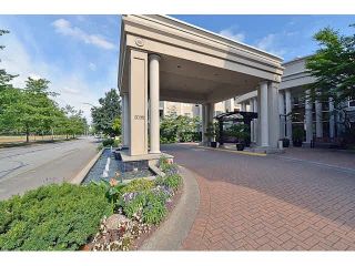 Photo 2: 138 3098 GUILDFORD Way in Coquitlam: North Coquitlam Condo for sale in "MARLBOROUGH HOUSE" : MLS®# V1081426