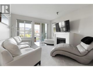 Photo 13: 1093 Sunset Drive Unit# 209 in Kelowna: House for sale : MLS®# 10310663