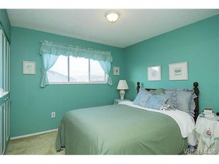 Photo 15: 4021 Dawnview Cres in VICTORIA: SE Arbutus House for sale (Saanich East)  : MLS®# 528002