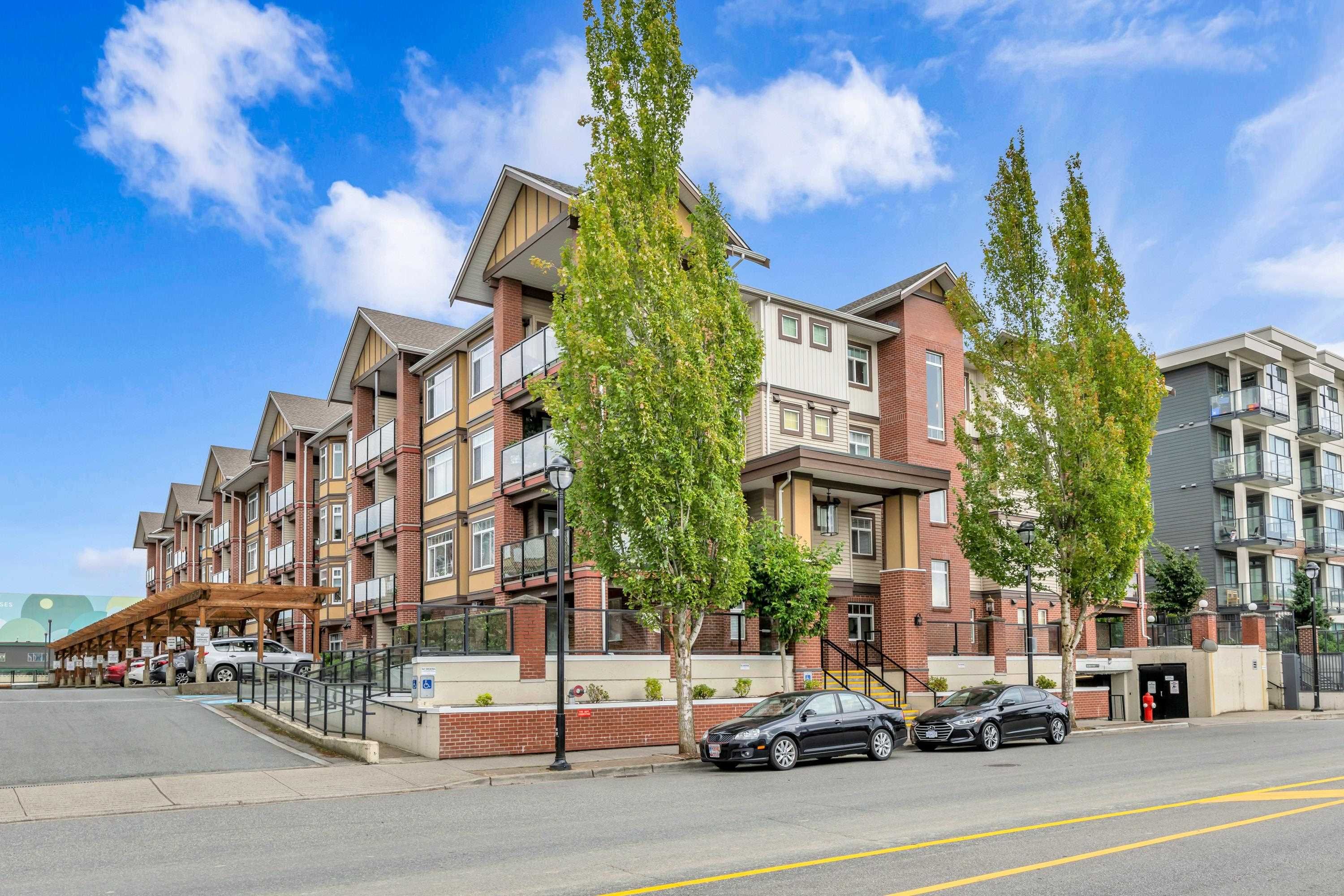Main Photo: 421 5650 201A Street in Langley: Langley City Condo for sale in "Paddington Station" : MLS®# R2716126