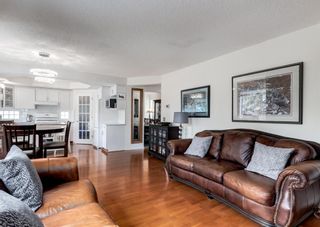 Photo 4: 117 Douglas Woods Hill SE in Calgary: Douglasdale/Glen Detached for sale : MLS®# A1229651