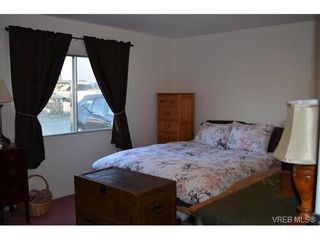Photo 9: 4 60 Cooper Rd in VICTORIA: VR Glentana Manufactured Home for sale (View Royal)  : MLS®# 753353