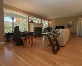 Photo 15: 4830 Goodwin  Road in Eagle Bay: House for sale : MLS®# 10310113