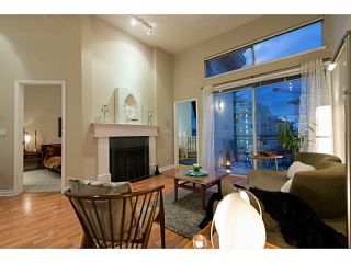 Photo 4: 404 131 W 3RD Street in North Vancouver: Lower Lonsdale Condo for sale in "Seascape Landing" : MLS®# V1044034