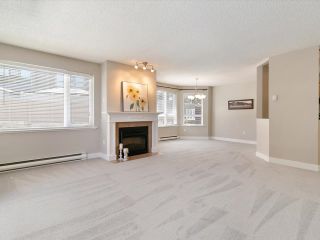Photo 11: 107 1840 E SOUTHMERE Crescent in Surrey: Sunnyside Park Surrey Condo for sale in "Southmere Mews" (South Surrey White Rock)  : MLS®# R2785383