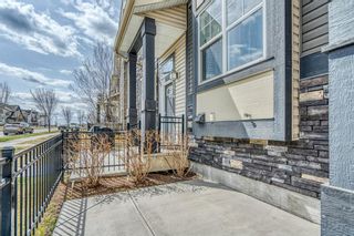 Photo 2: 576 Mckenzie Towne Drive SE in Calgary: McKenzie Towne Row/Townhouse for sale : MLS®# A1212761