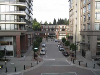 Photo 1: 206 101 MORRISSEY Road in Port Moody: Port Moody Centre Condo for sale : MLS®# V964846