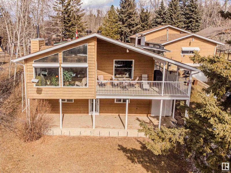 FEATURED LISTING: 654 LAKESIDE Drive Rural Parkland County
