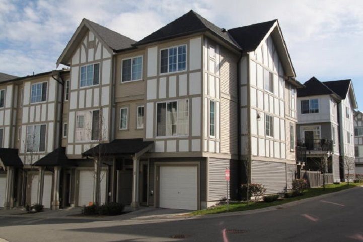 Main Photo: 56 30989 WESTRIDGE Place in Abbotsford: Abbotsford West Townhouse for sale in "Brighton at Westerleigh" : MLS®# R2352664