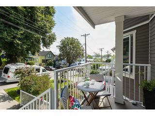 Photo 19: 1137 ELM Street: White Rock Townhouse for sale in "Marine Court" (South Surrey White Rock)  : MLS®# R2401346