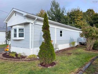 Photo 2: 58 Douglas Avenue in Berwick: Kings County Residential for sale (Annapolis Valley)  : MLS®# 202322174