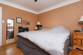 Photo 23: 2116 Cook St in Victoria: Vi Central Park House for sale : MLS®# 856975