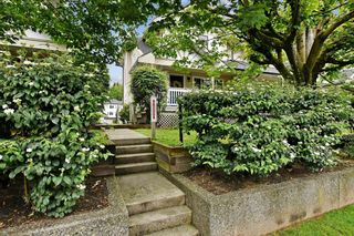 Photo 1: 7 7640 BLOTT Street in Mission: Mission BC Townhouse for sale in "Amberlea" : MLS®# R2701780