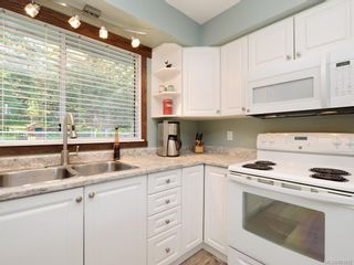 Photo 10: 10760 Derrick Rd in North Saanich: NS Deep Cove House for sale : MLS®# 803882