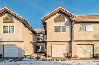 Photo 2: 403 1997 Sirocco Drive SW in Calgary: Signal Hill Row/Townhouse for sale : MLS®# A1166503