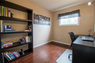 Photo 10: 145 Devonshire Drive in Winnipeg: Lakeside Meadows Residential for sale (3K)  : MLS®# 202213723