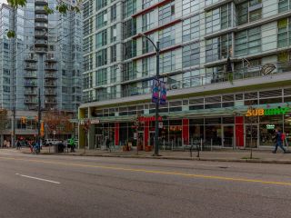 Photo 3: 402 1205 HOWE Street in Vancouver: Downtown VW Condo for sale in "ALTO" (Vancouver West)  : MLS®# R2820228