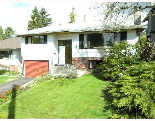 Main Photo: 274  Windsor Rd West in North Vancouver: Upper Lonsdale House for sale : MLS®# V640851