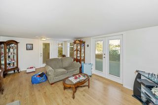 Photo 34: 937 Shirley Rd in Esquimalt: Es Kinsmen Park House for sale : MLS®# 950434