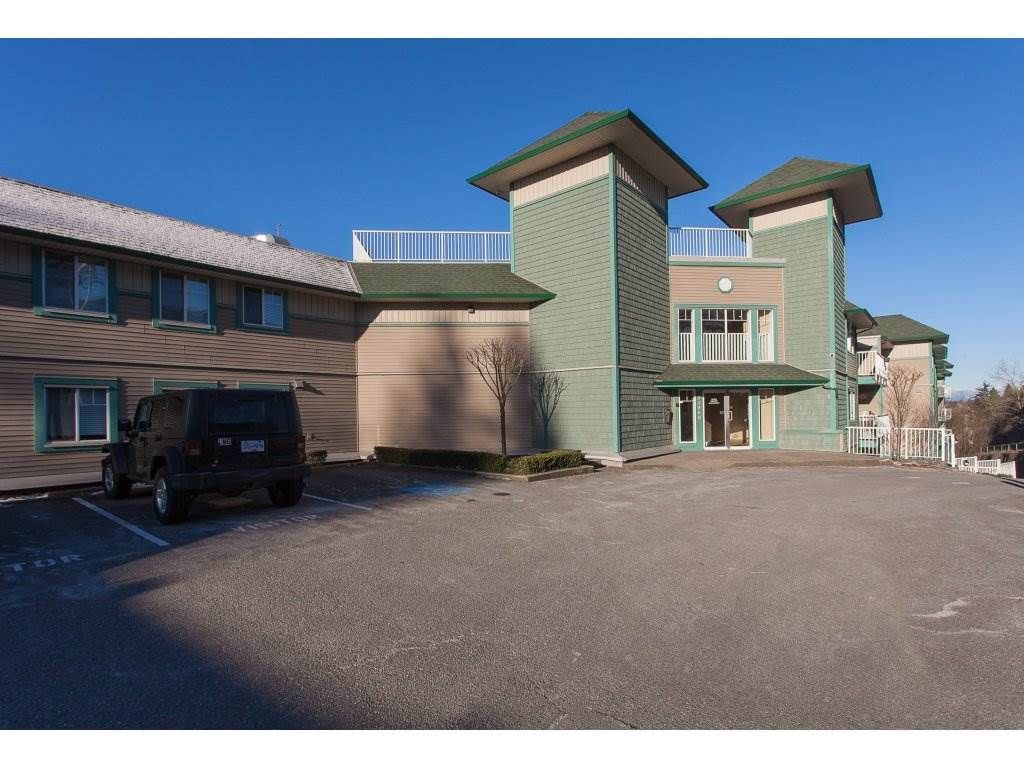 Main Photo: 412 33960 OLD YALE Road in Abbotsford: Central Abbotsford Condo for sale in "Old Yale Heights" : MLS®# R2241666